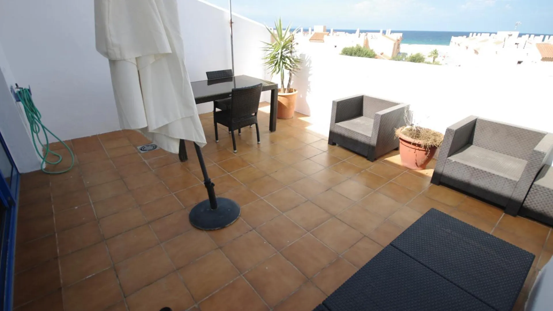 Livingtarifa Atico Altarik Apartment